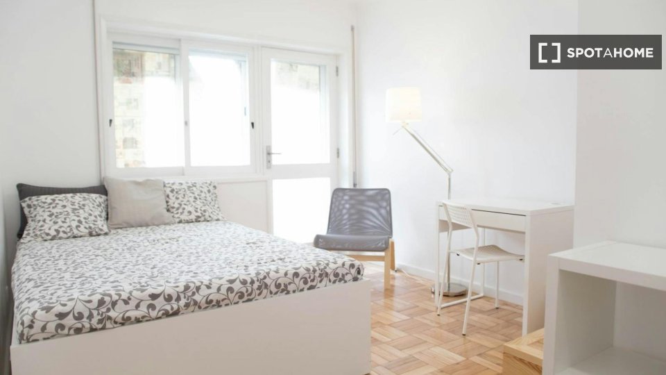 Double room Porto, 14 beds — photo 9