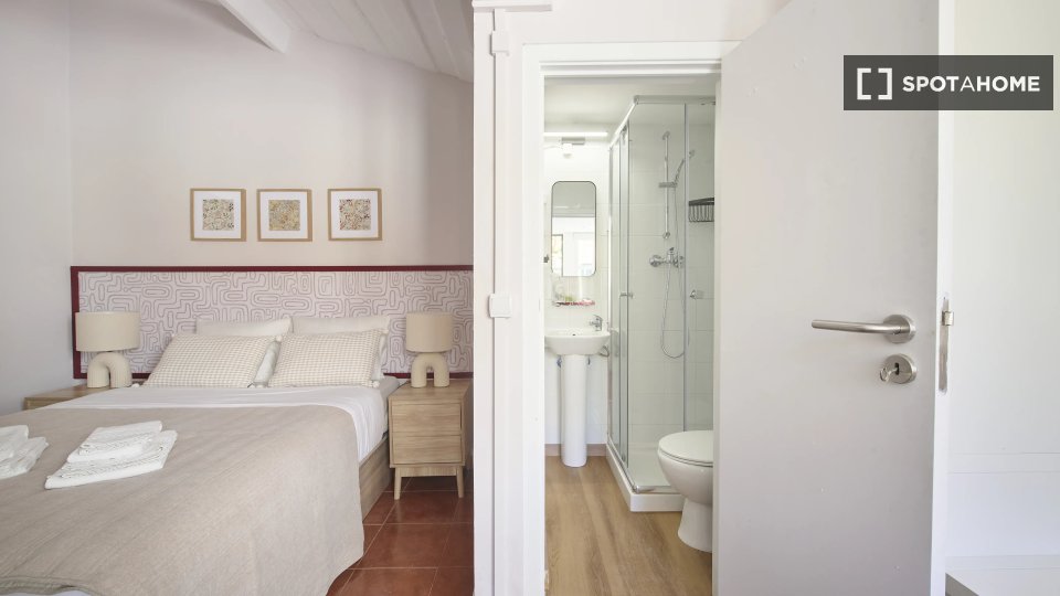 Apartment Lisbon, 1 bed — photo 12