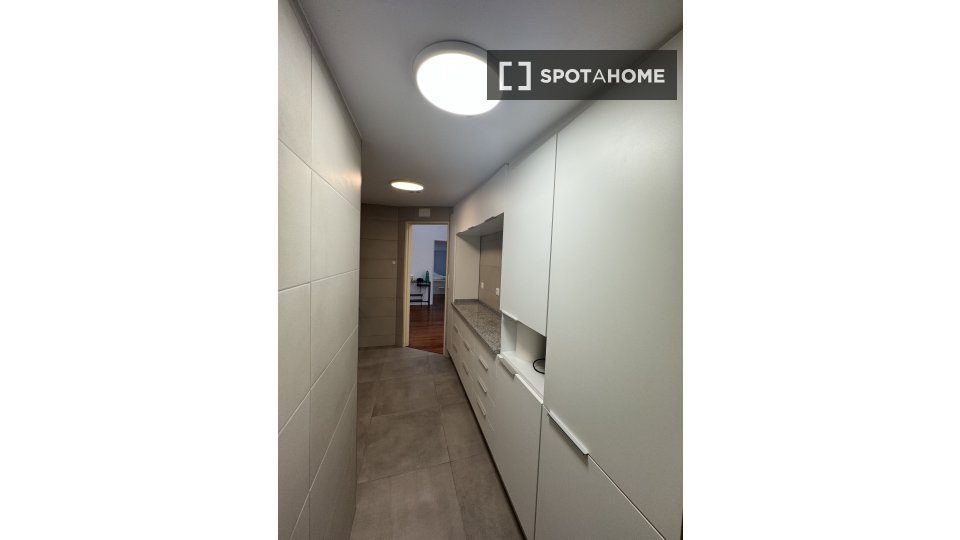 Apartment Lisbon, 2 beds — photo 12