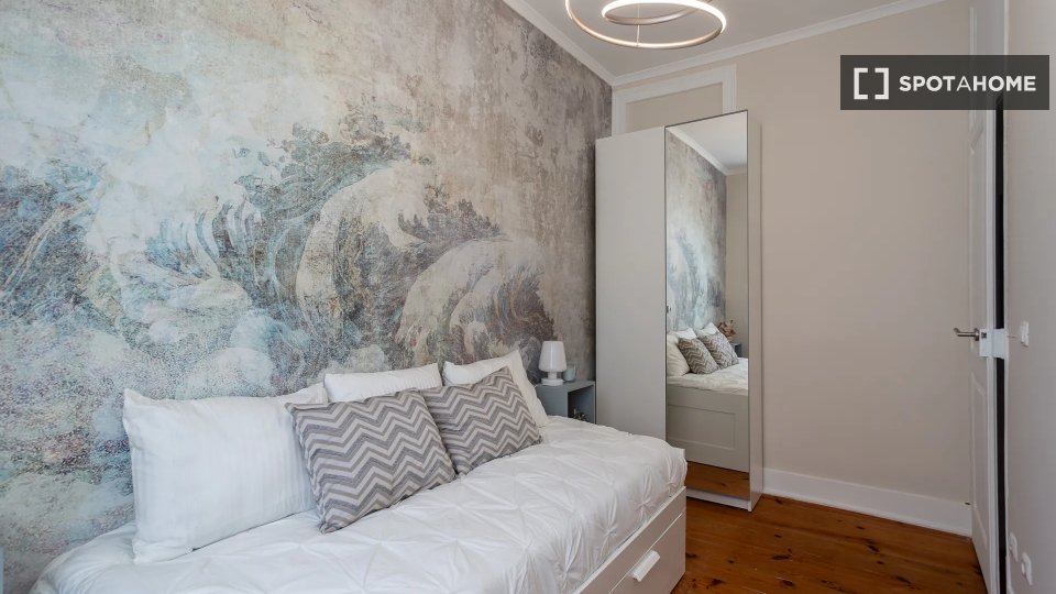Double room Lisbon, 6 beds — photo 2