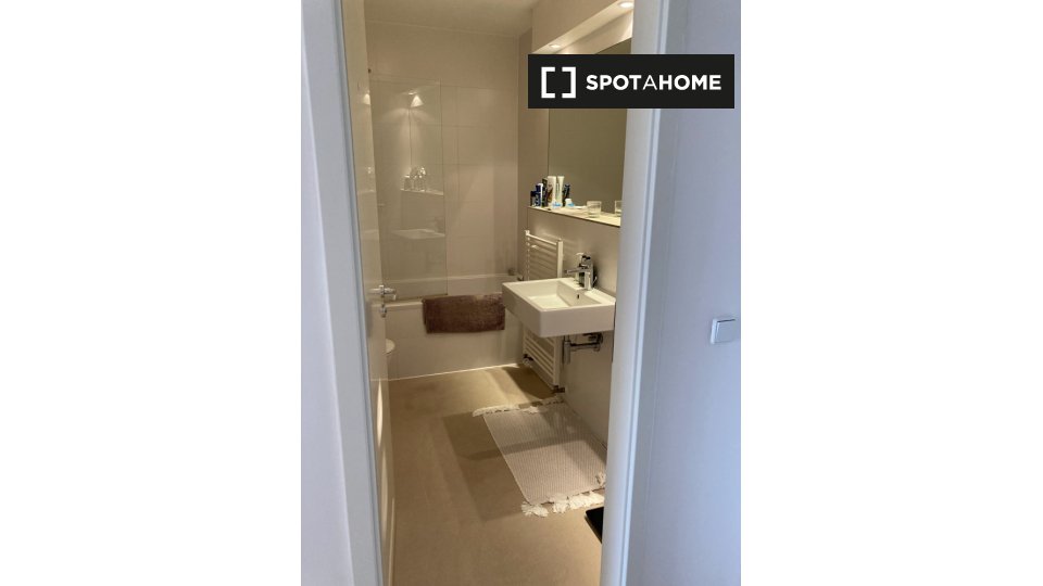 Apartment Berlin, 2 beds, 79m² — photo 17