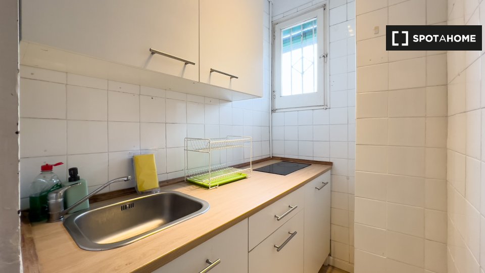 One-bedroom apartment for rent in Sant Antoni, Barcelona - en Barcelona