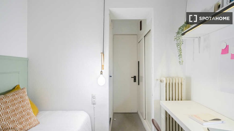 Double room Madrid, 67 beds — photo 70