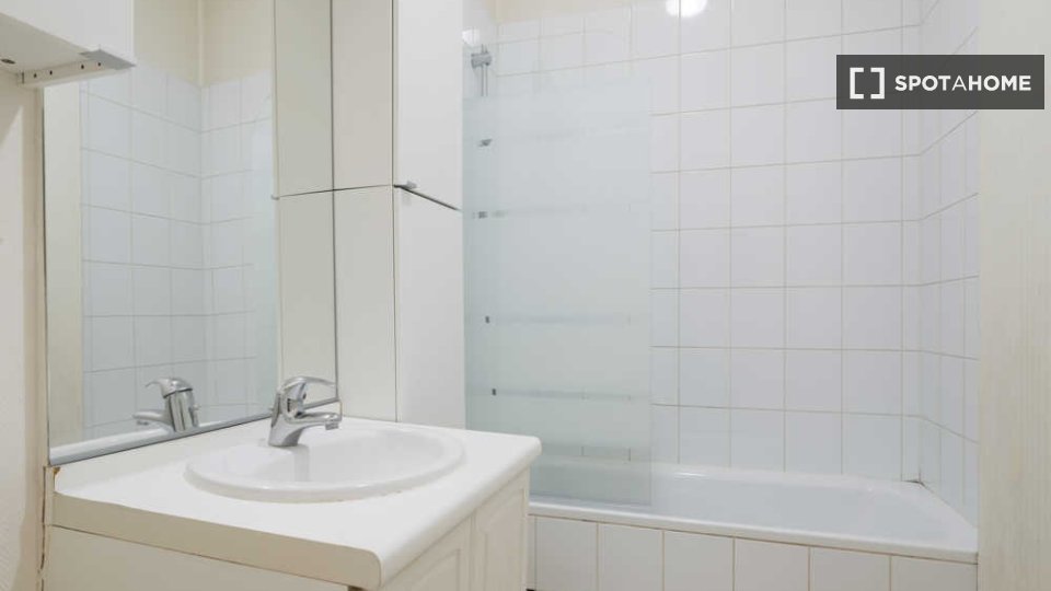 Double room Lyon, 4 beds, 130m² — photo 4