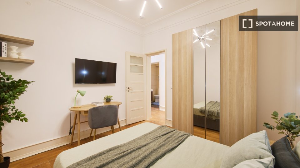 Double room Lisbon, 6 beds — photo 19
