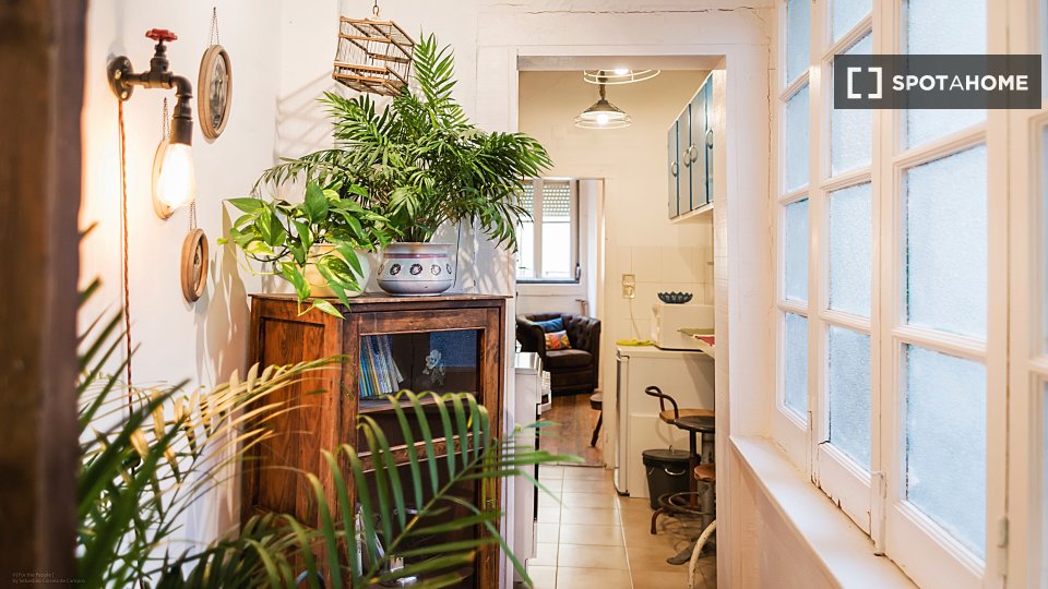 Apartment mono Lisbon, 45m² — photo 17