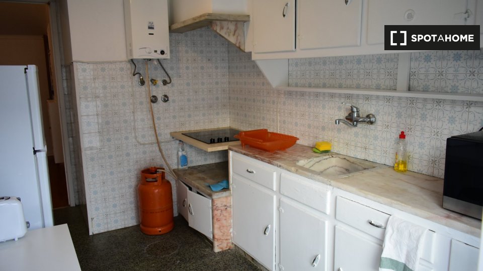 Apartment Lisbon, 1 bed — photo 2