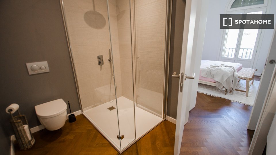 Apartment Barcelona, 2 beds, 80m² — photo 12