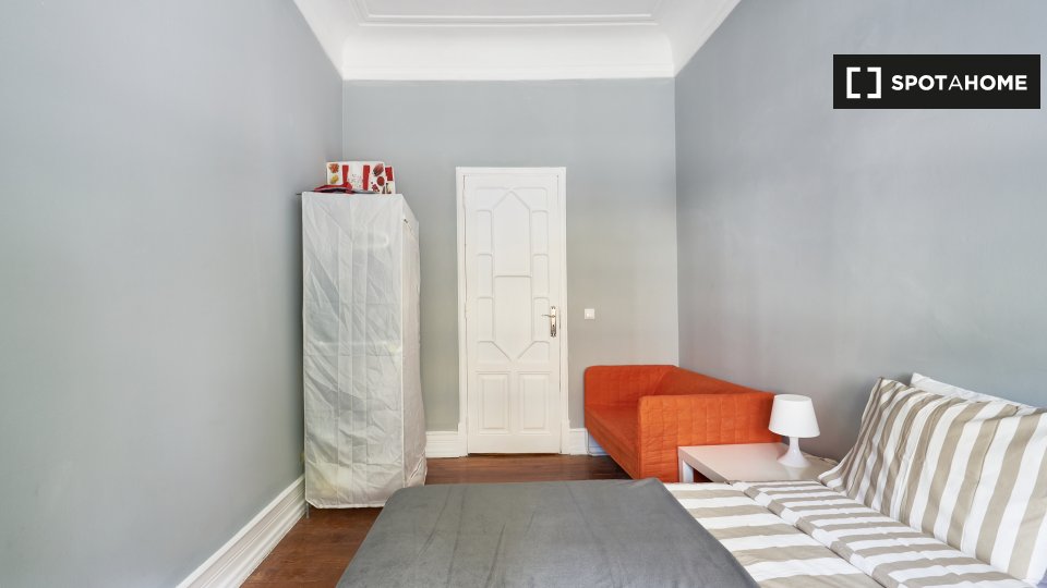 Double room Lisbon, 8 beds — photo 6