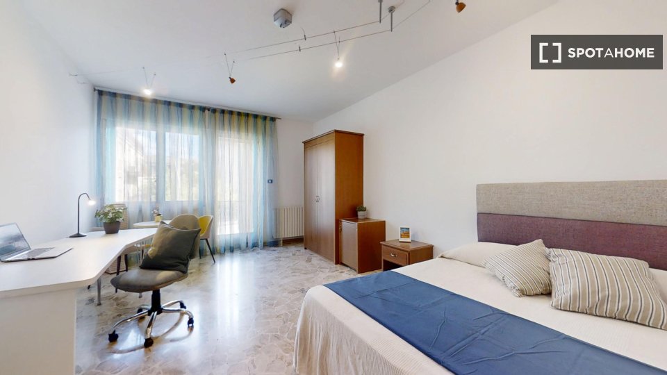 Double room Padua, 3 beds — photo 19