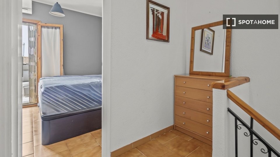 Apartment Alicante, 2 beds, 70m² — photo 18