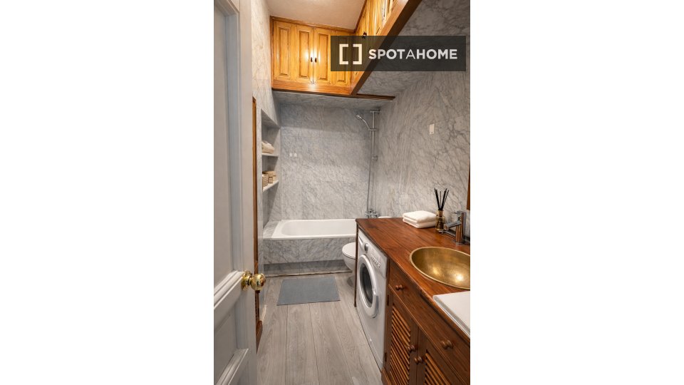 Apartment Madrid, 2 beds, 72m² — photo 11
