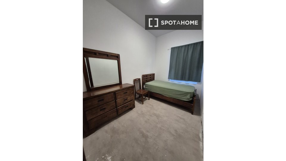 Double room Brussels, 6 beds — photo 13