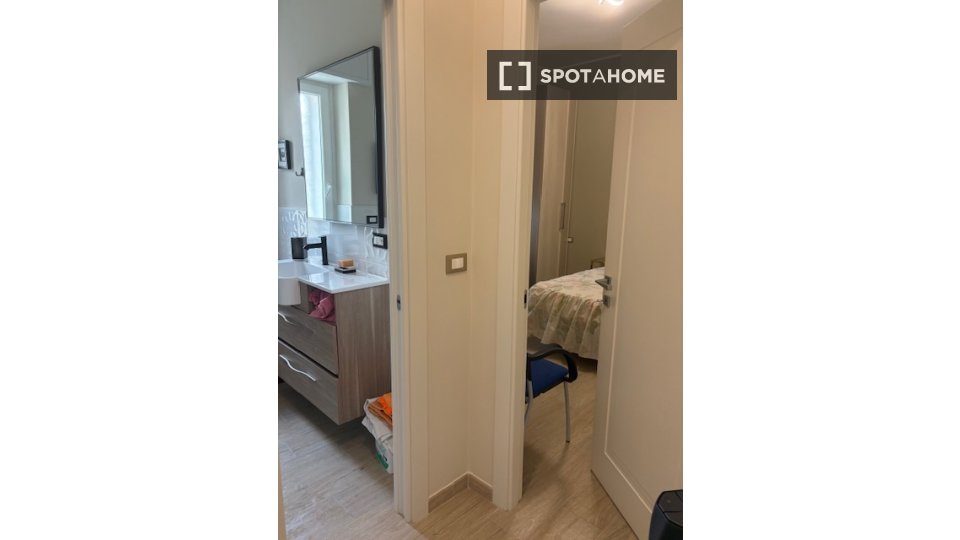 Double room Rome, 1 bed — photo 6