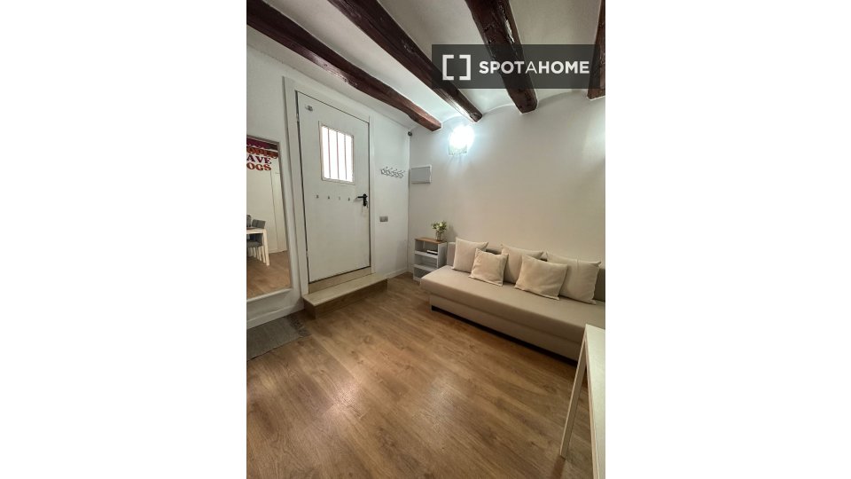 Apartment Barcelona, 1 bed, 35m² — photo 12