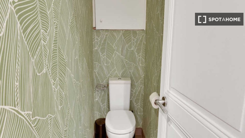 Double room Paris, 6 beds, 80m² — photo 12