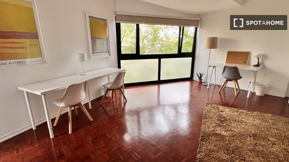 Double room Lisbon, 6 beds — photo 32