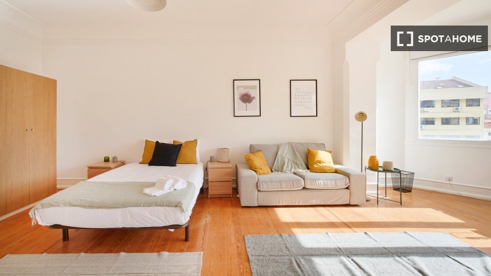 Double room Lisbon, 7 beds — photo 11