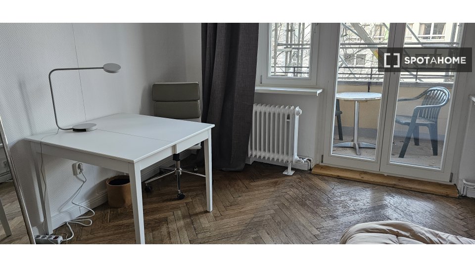 Double room Berlin, 4 beds, 130m² — photo 15