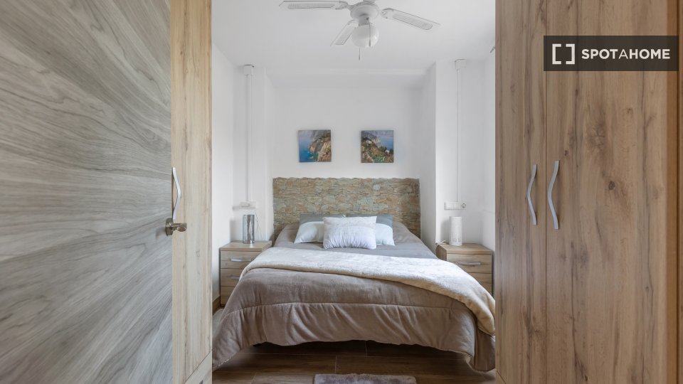 Apartment Alicante, 1 bed — photo 8
