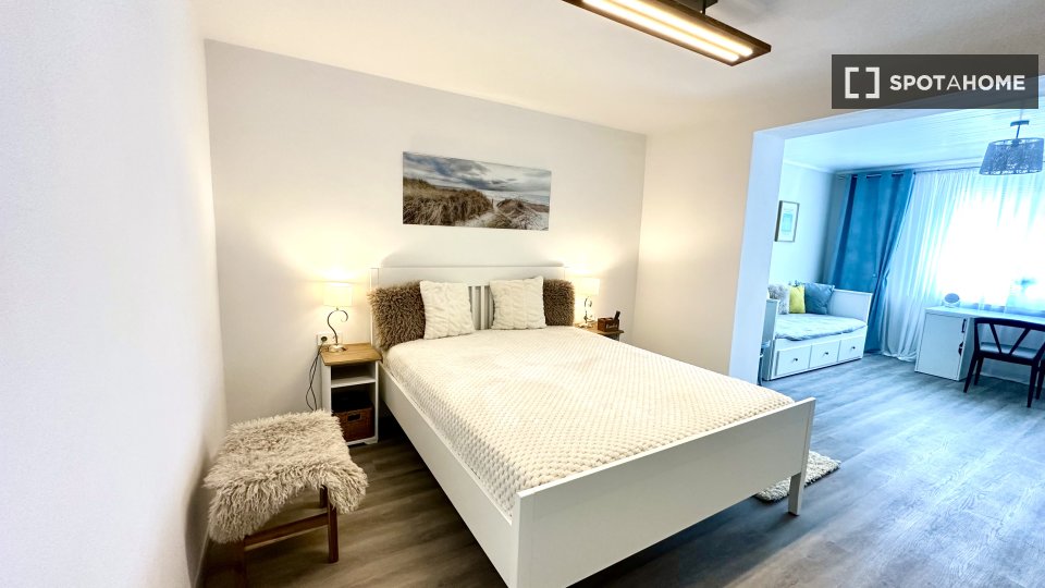 Double room Ljubljana, 3 beds, 90m² — photo 30