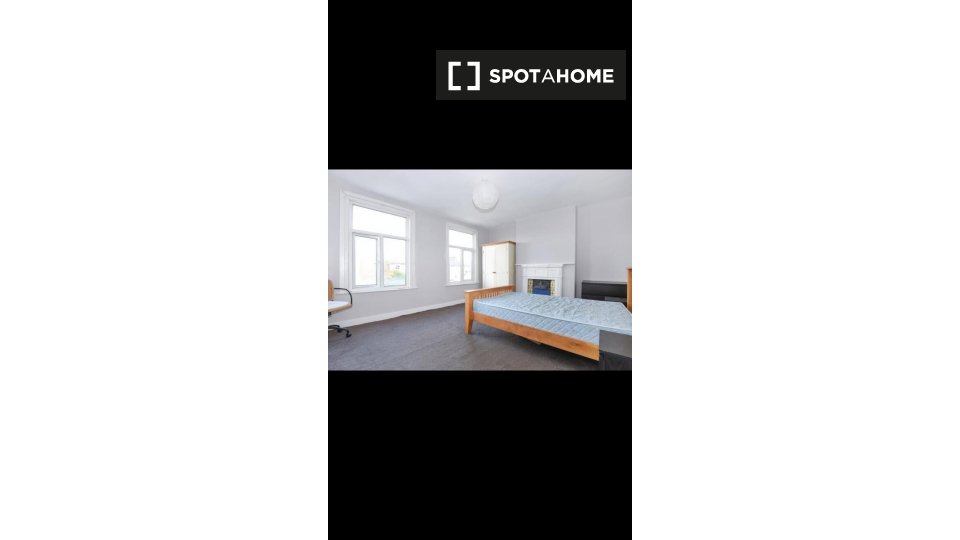 Double room London, 1 bed — photo 3