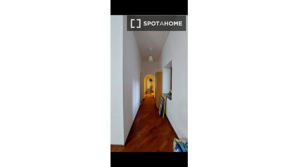 Double room Naples, 4 beds — photo 15