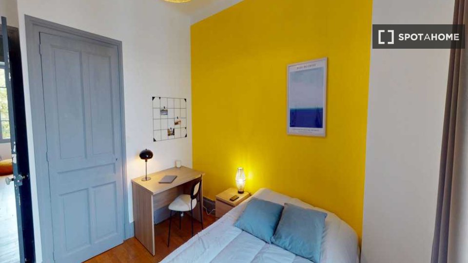 Camera doppia Lione, 5 camere, 120m² — foto 10