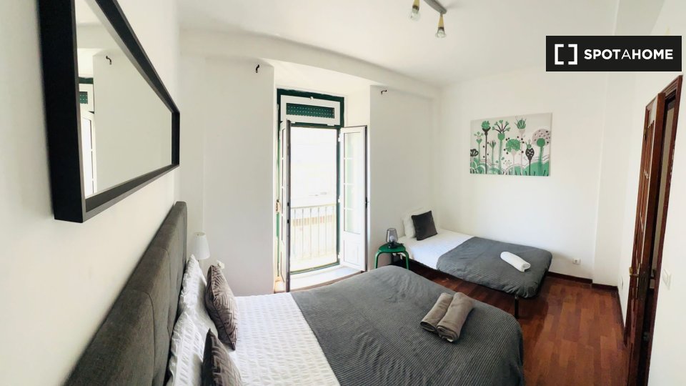 Apartment Lisbon, 1 bed — photo 13