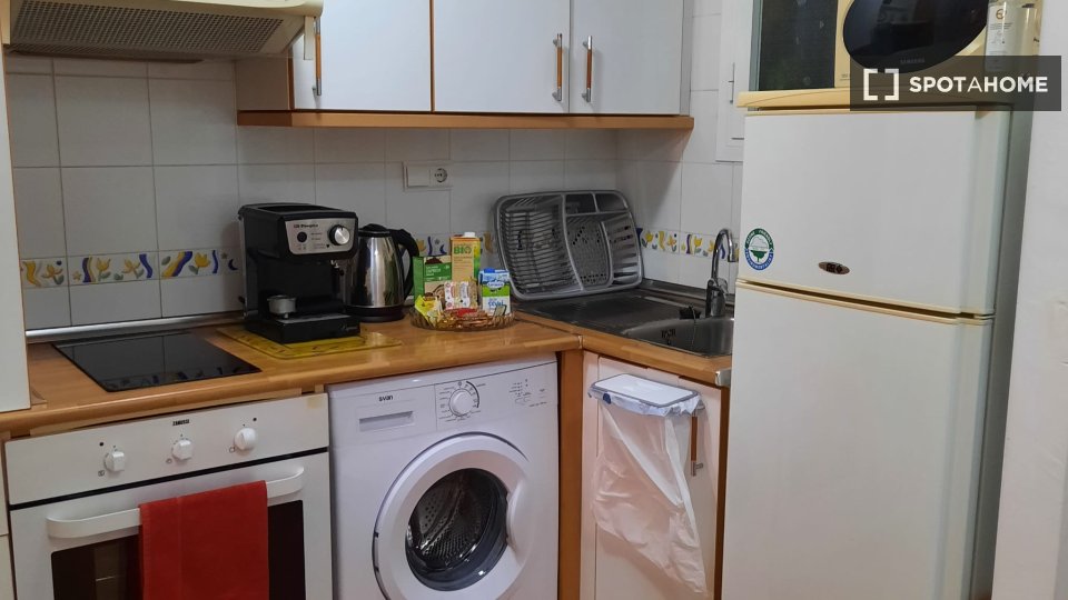 Apartment Alicante, 2 beds, 60m² — photo 2