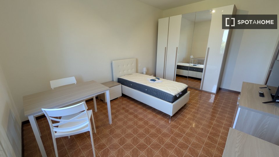 Double room Milan, 2 beds, 70m² — photo 6