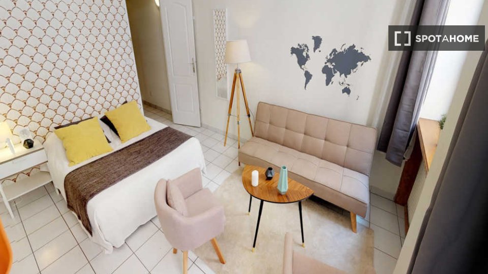 Camera doppia Lione, 3 camere, 70m² — foto 8