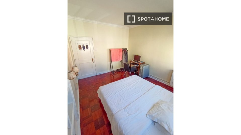 Double room Porto, 10 beds, 500m² — photo 16