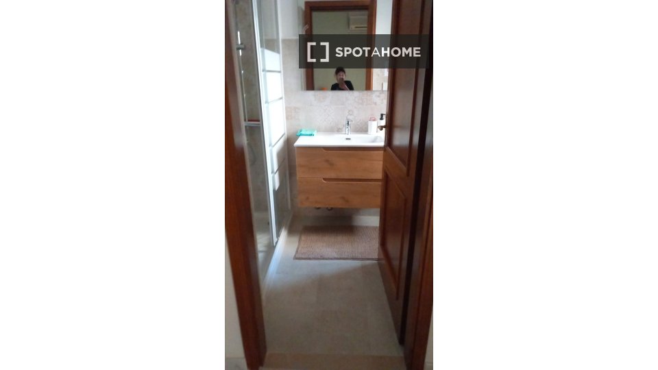 Double room Rome, 3 beds, 75m² — photo 74