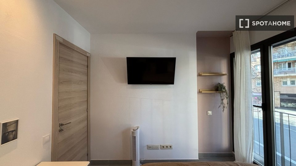 Double room Barcelona, 4 beds, 90m² — photo 19
