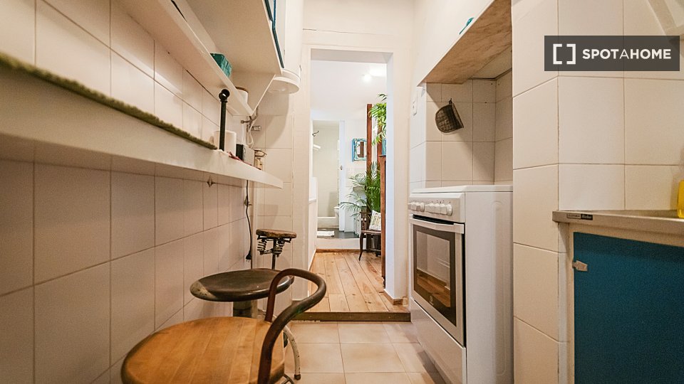 Apartment mono Lisbon, 45m² — photo 10