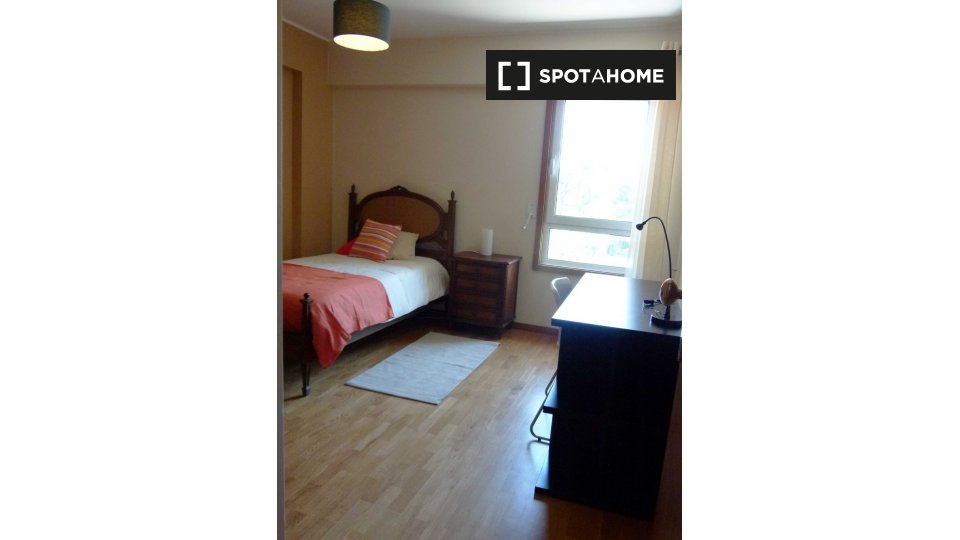 Double room Porto, 3 beds — photo 17