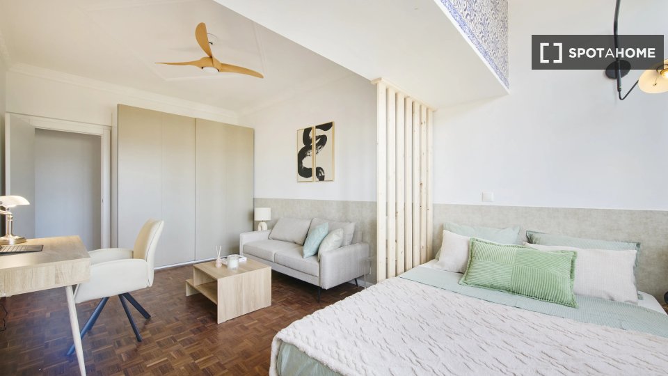 Double room Lisbon, 9 beds — photo 3