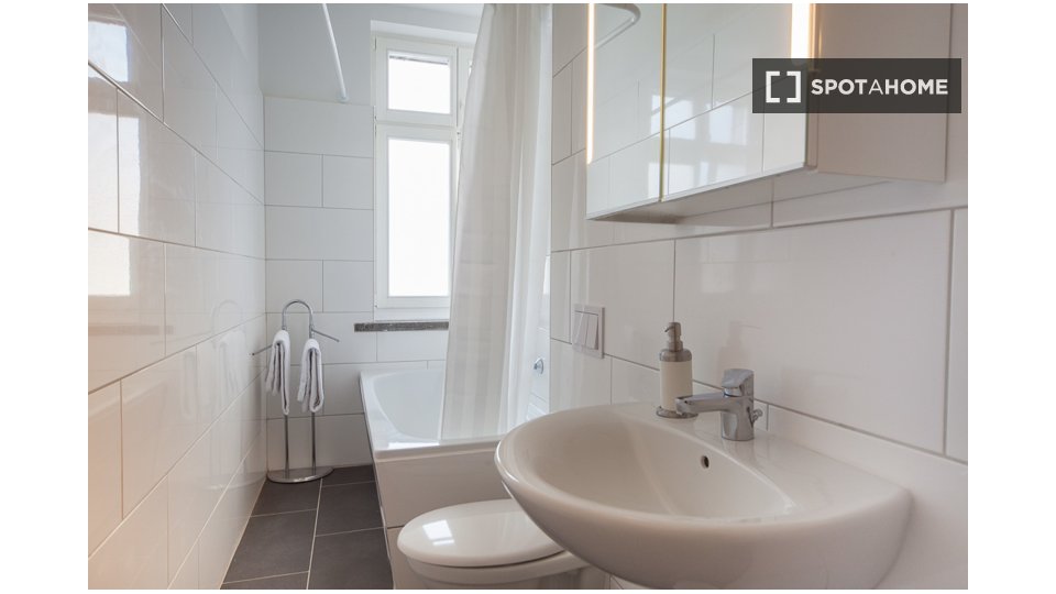 Apartment Berlin, 1 bed, 65m² — photo 14