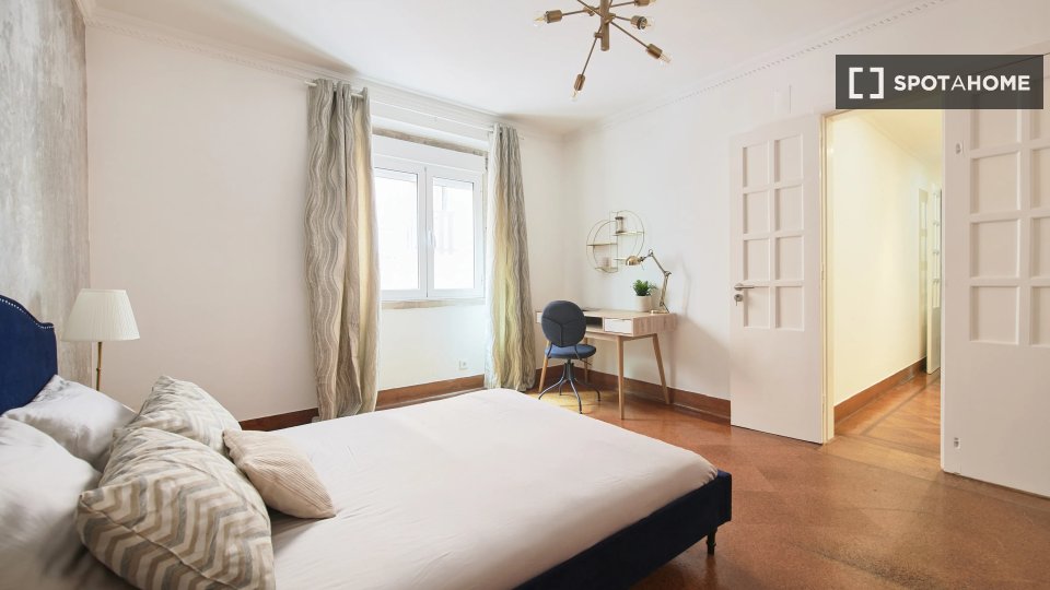 Double room Lisbon, 7 beds — photo 2