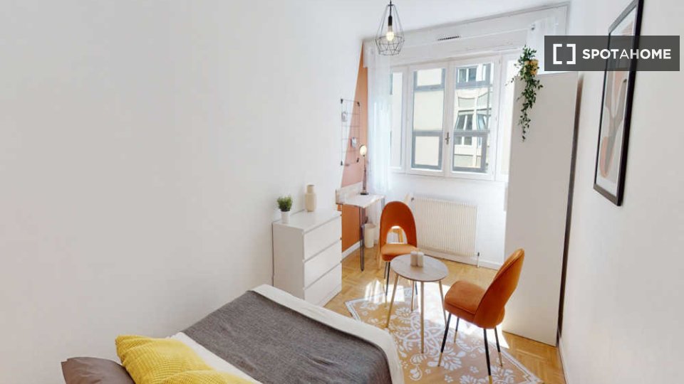 Double room Lyon, 5 beds, 90m² — photo 13