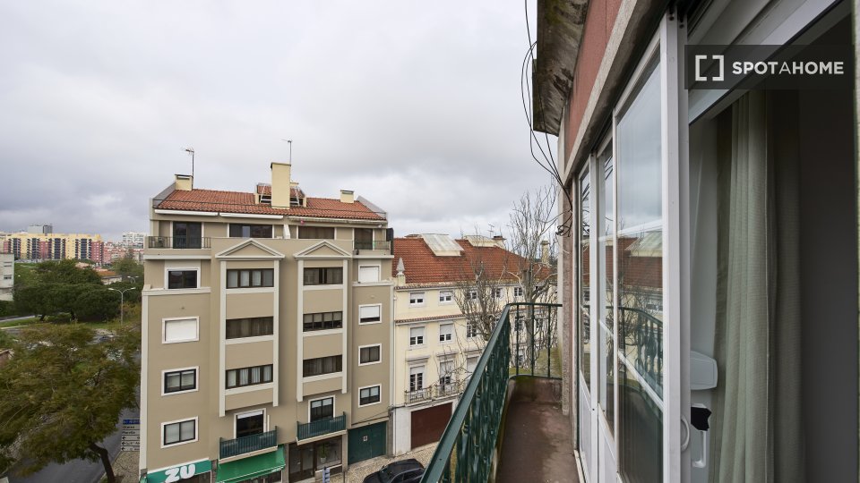 Double room Lisbon, 9 beds — photo 18