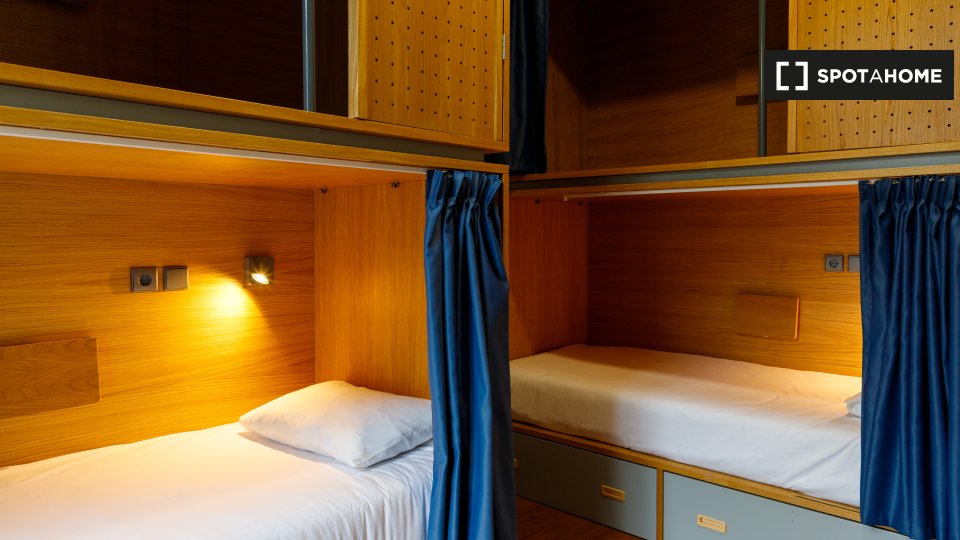 Double room Porto, 7 beds, 250m² — photo 7