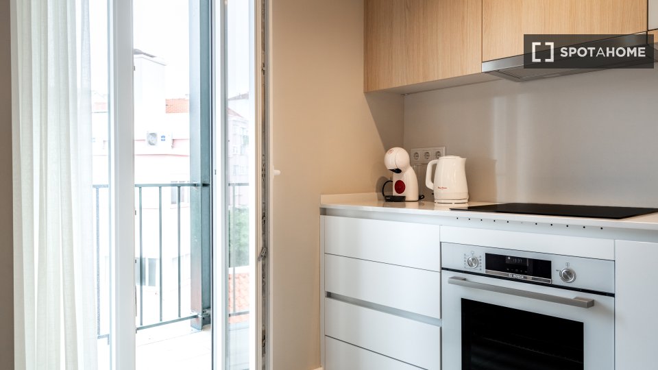 Apartment mono Lisbon, 35m² — photo 11