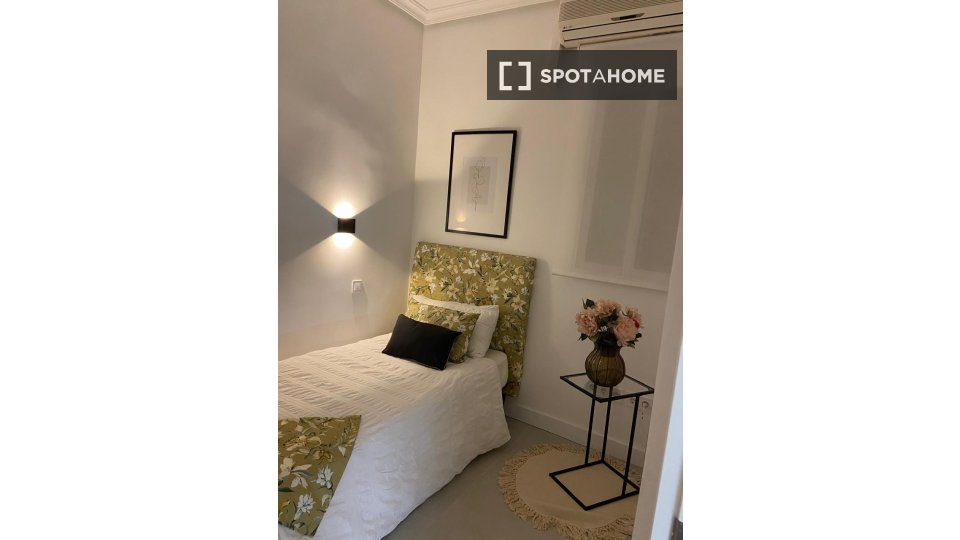 Apartment Madrid, 2 beds, 45m² — photo 14