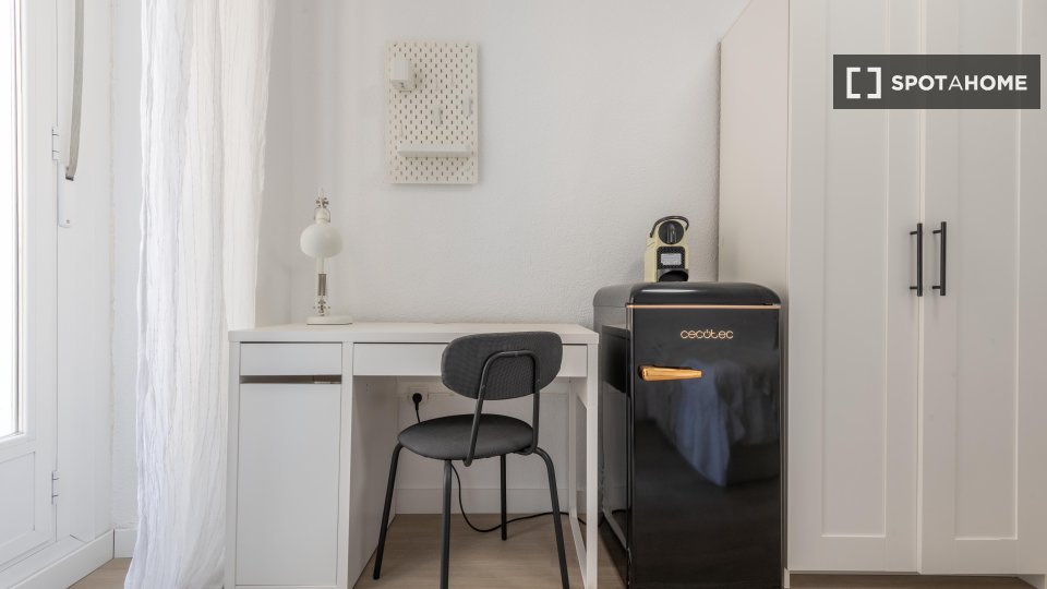 Double room Madrid, 5 beds — photo 62