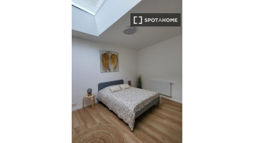 Double room Brussels, 4 beds — photo 17