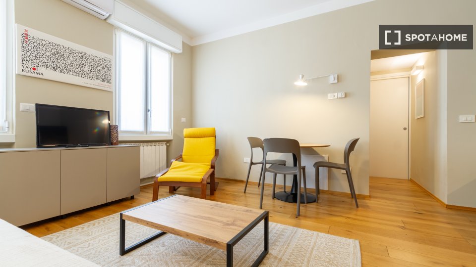Apartment Milan, 1 bed, 53m² — photo 17