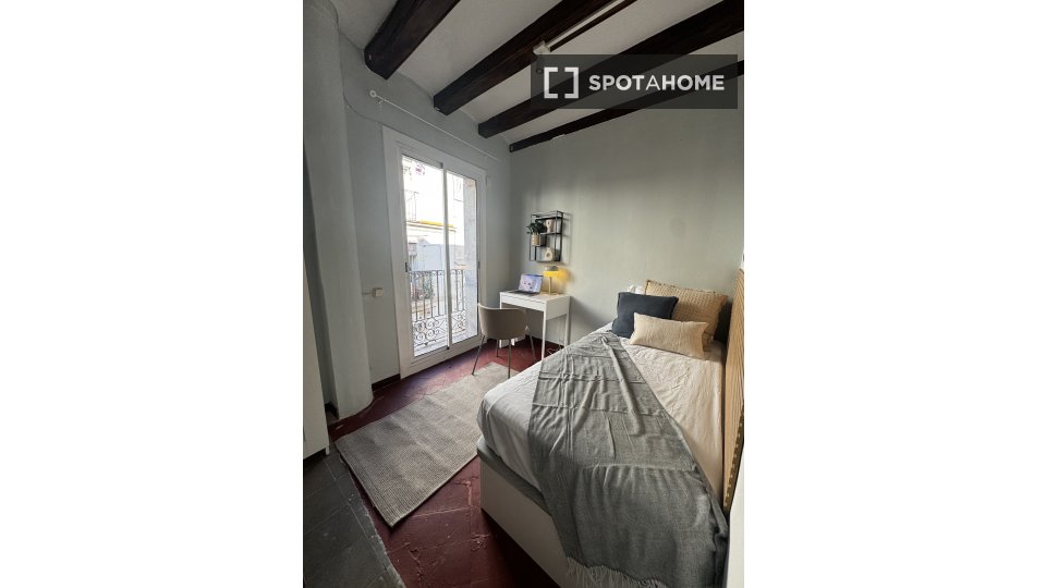 Double room Barcelona, 5 beds, 120m² — photo 8