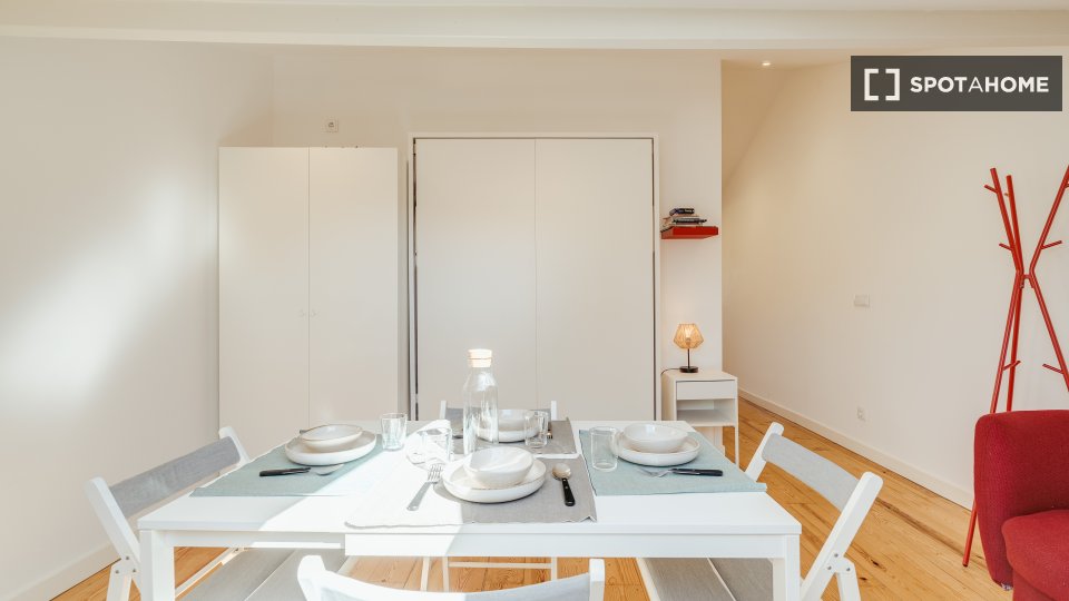 Apartment mono Lisbon, 40m² — photo 5